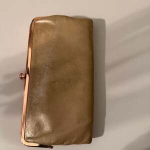 HOBO Lauren Gold Leaf Medium Clutch